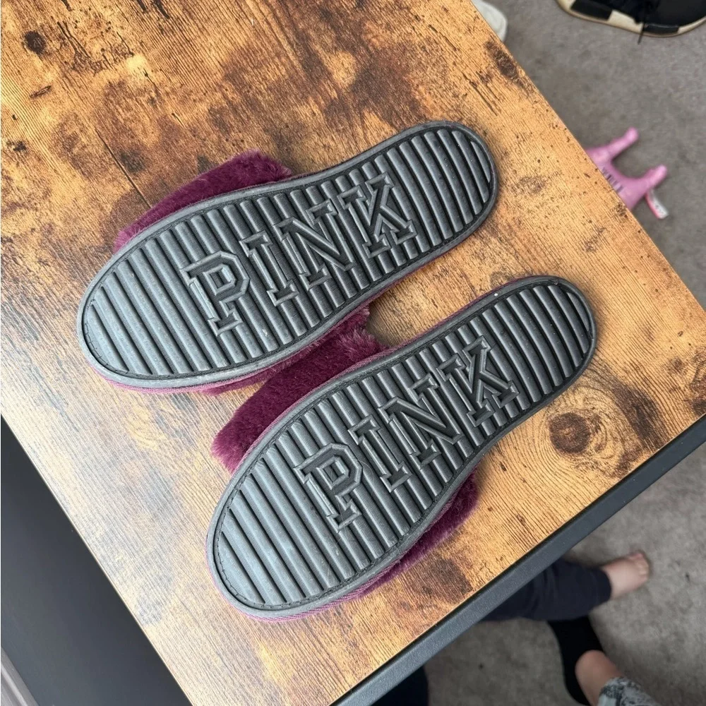 Victoria Secret PINK Fuzzy Slippers - Picture 4 of 5